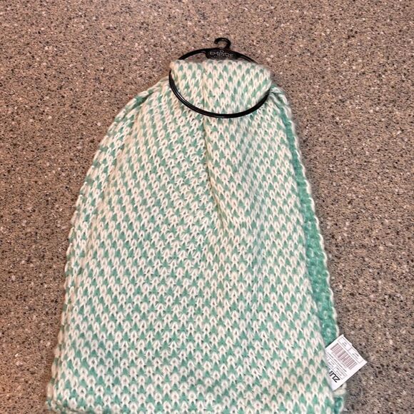 EMPYRE Knit Infinity Scarf *NEW* - Picture 3 of 7